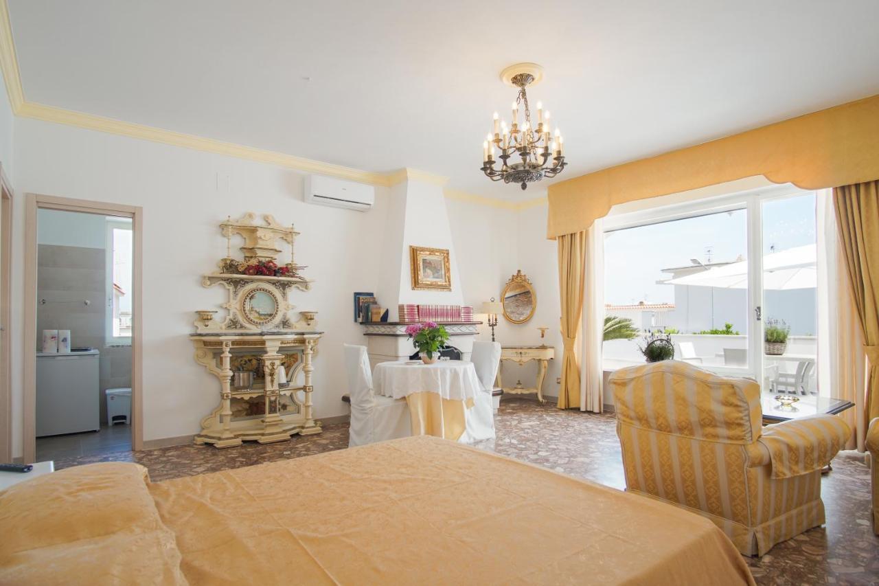 Suite In Villa Ad Ischia Eksteriør bilde